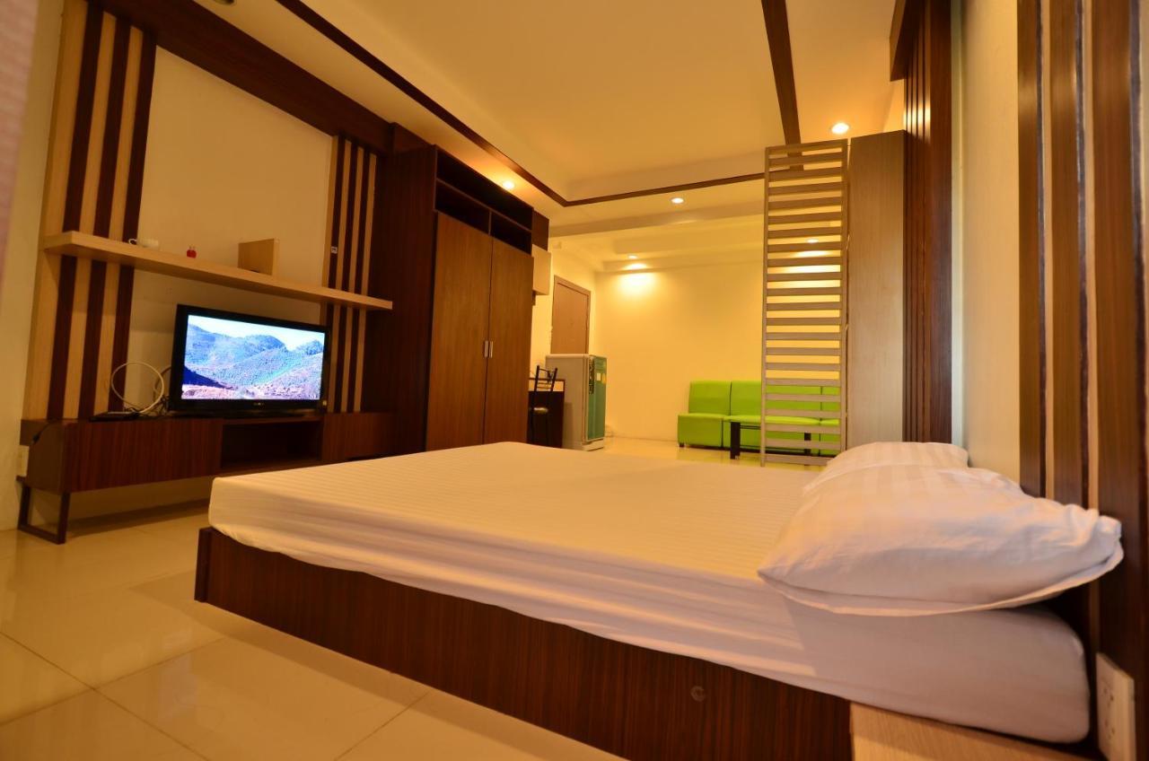 Ze Residence Bangkok Esterno foto