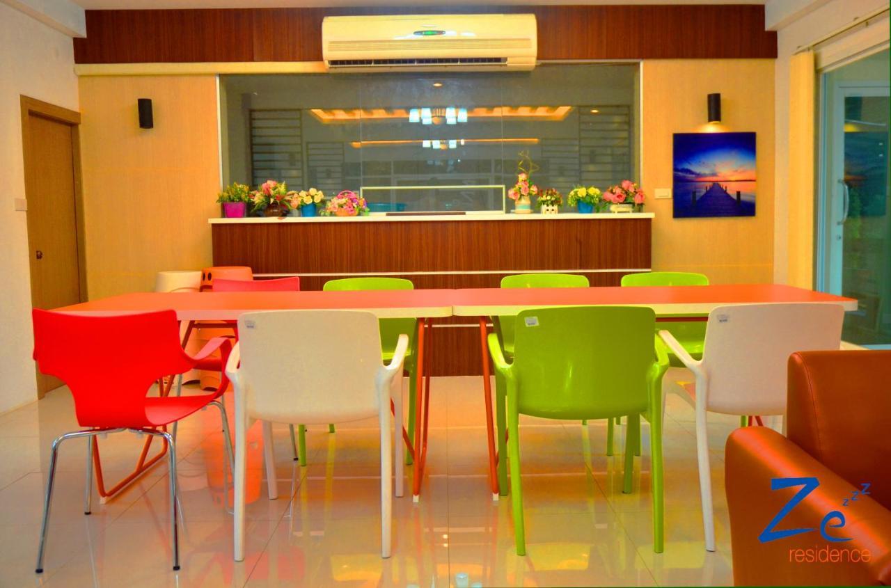 Ze Residence Bangkok Esterno foto